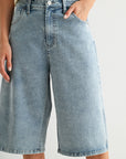 15" Relaxed Short Light Antique Wash