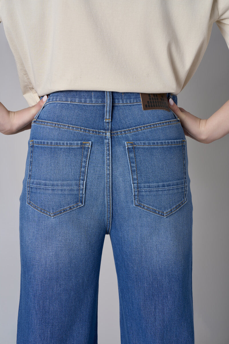 Go bold with the 'Indigo Denim' Bond Wide Leg, designed for standout style.