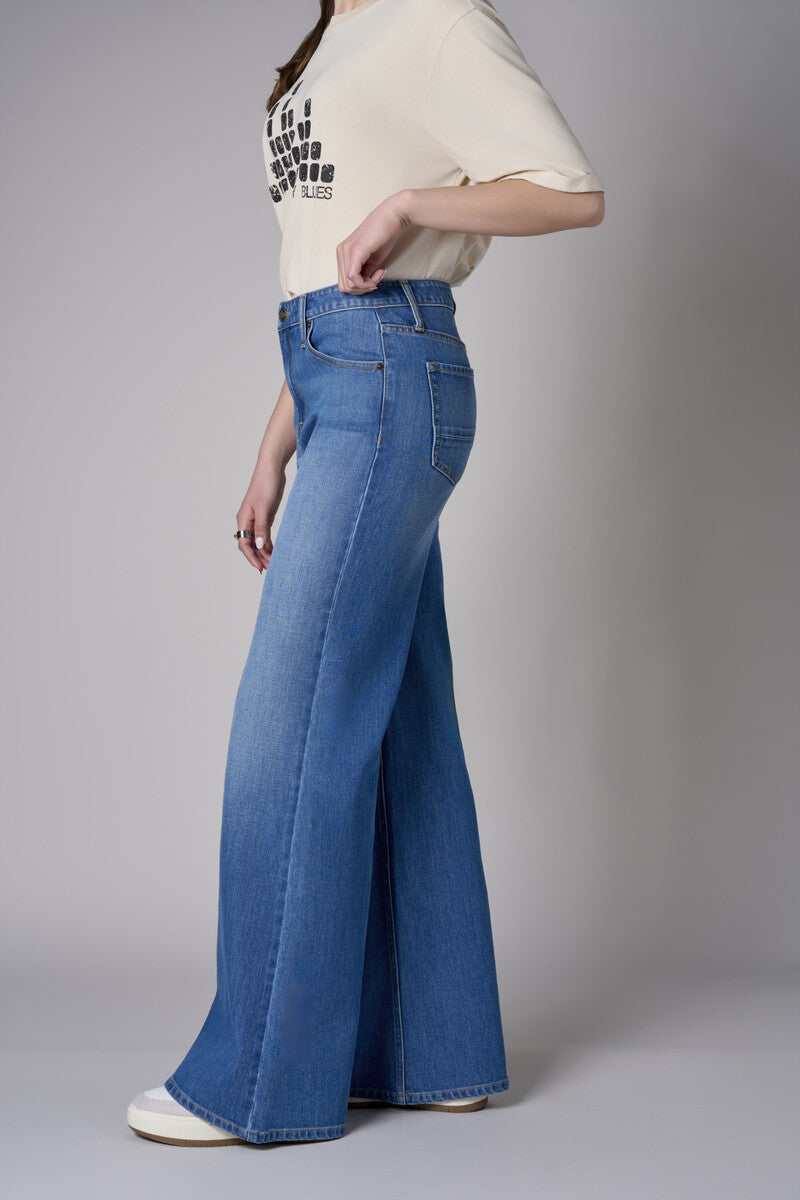 Go bold with the 'Indigo Denim' Bond Wide Leg, designed for standout style.