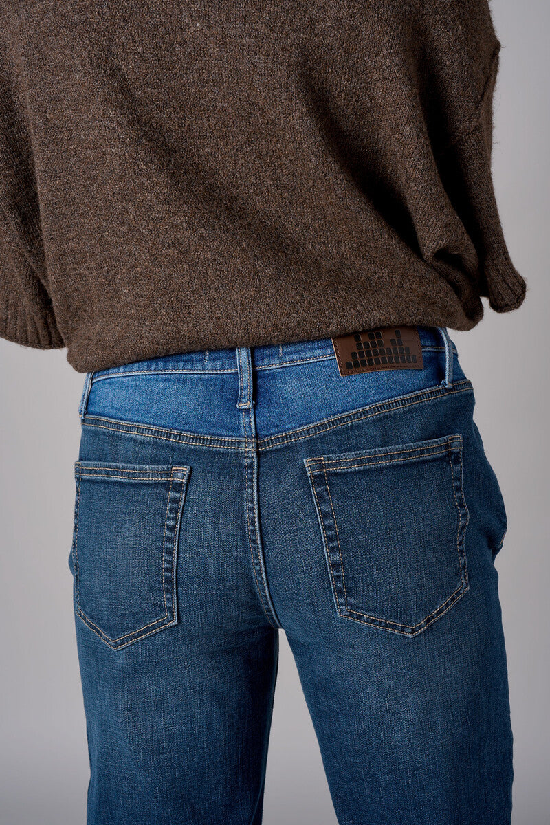 Two-Tone Straight Leg High Rise Stretch Denim Jean