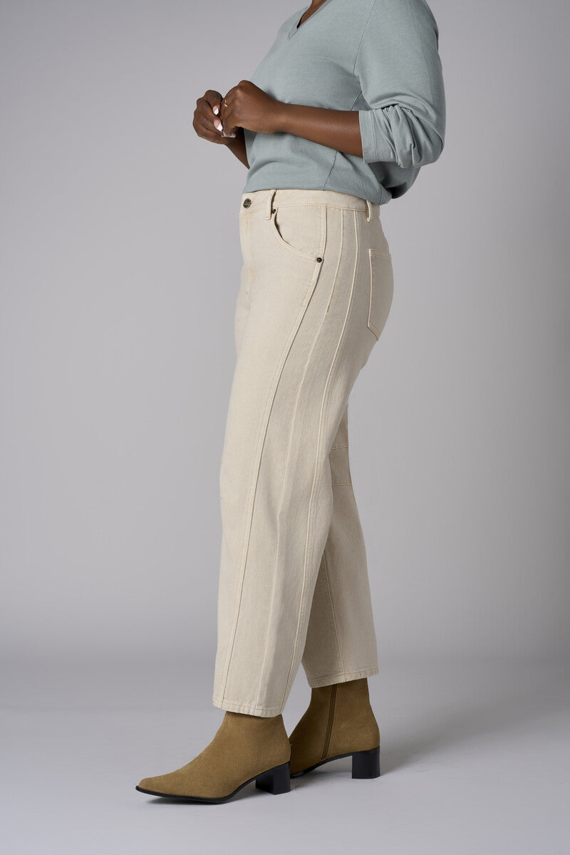 Make a statement in our refined 'Bone White Denim' Slim Barrel Leg Jean.
