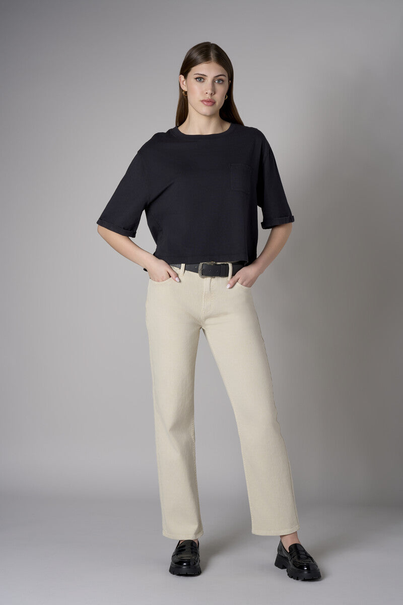 Stand out in our elegant Coram T-Shirt in beautiful 'Black'.