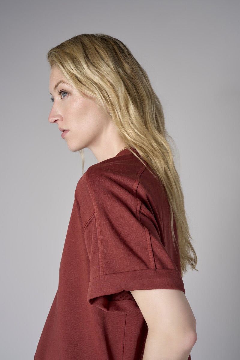 Inject your wardrobe with the vivid 'Maroon' Brie Sweatshirt.