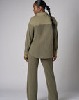 A stunning twist: the 'Light Olive' Camden Shirt brings freshness to your style.