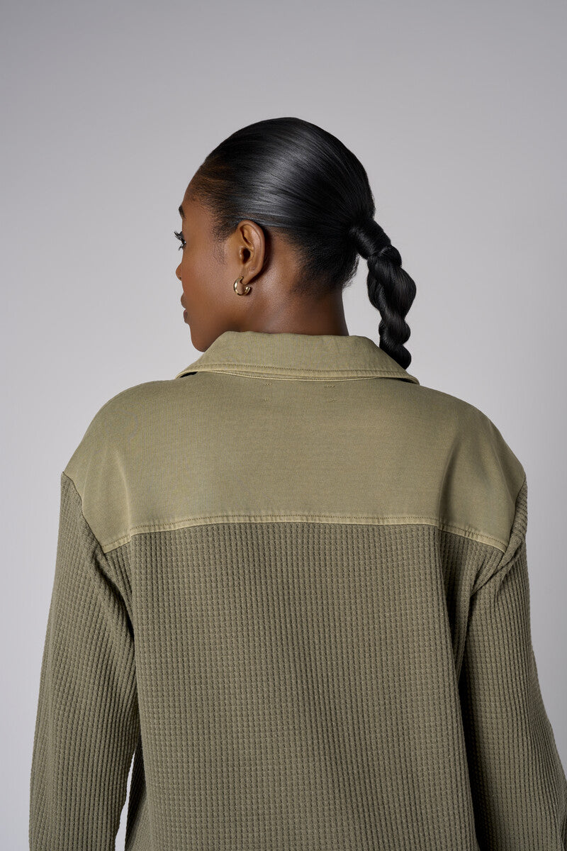 A stunning twist: the 'Light Olive' Camden Shirt brings freshness to your style.