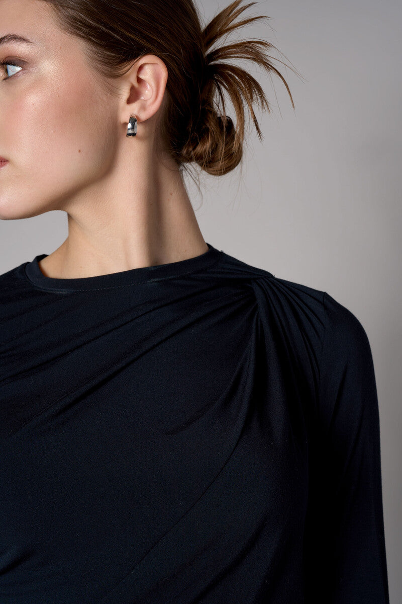 Black shoulder twist three quarter sleeve top