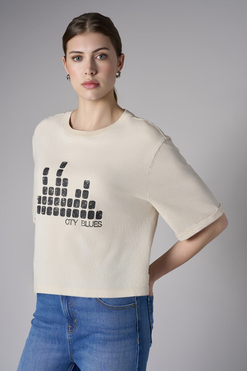 Bring your style to life with the 'Bone White' Coram Graphic T-Shirt – perfect for any occasion.