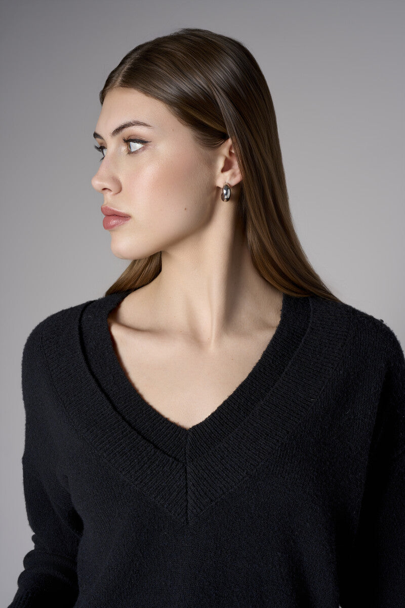 Black Cite Long Sleeve Sweater