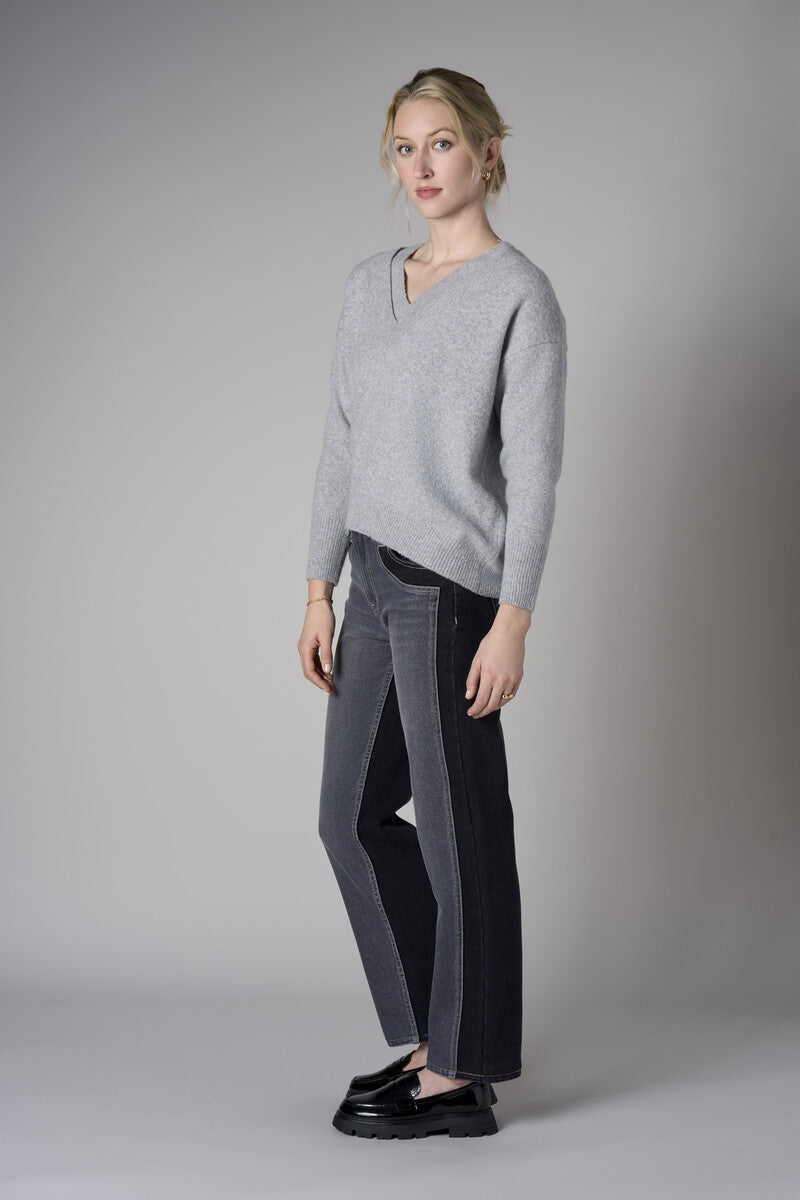 Gray Cite Long Sleeve Sweater