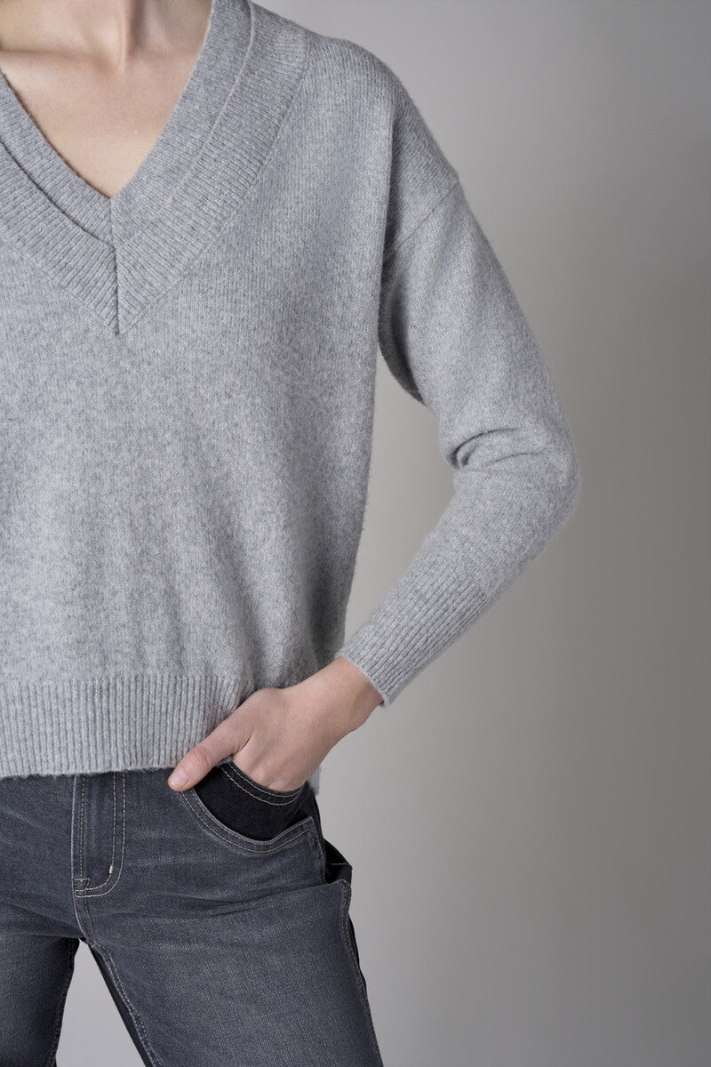 Gray Cite Long Sleeve Sweater