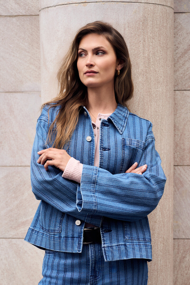 Showcase your personality with the Patch Pocket Denim Jacket in striking 'Indigo Stripe Denim'.