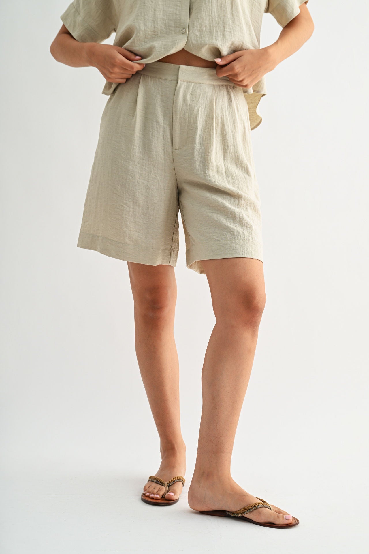 Pearl Pleated Bermuda Short