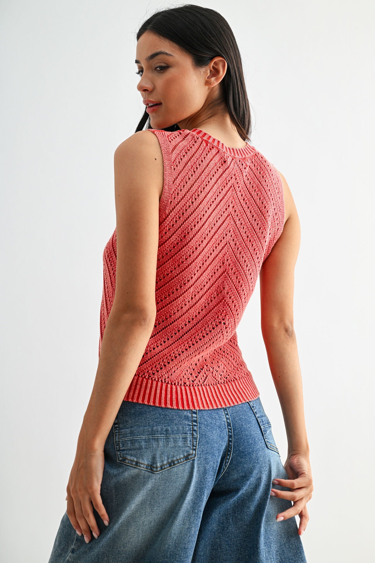 Sleeveless Acid Wash Crochet Top Red