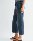 Dark Antique Wash Forward Seam Cropped Jean