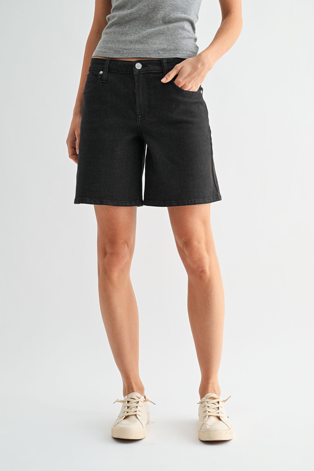 Black Dover Short