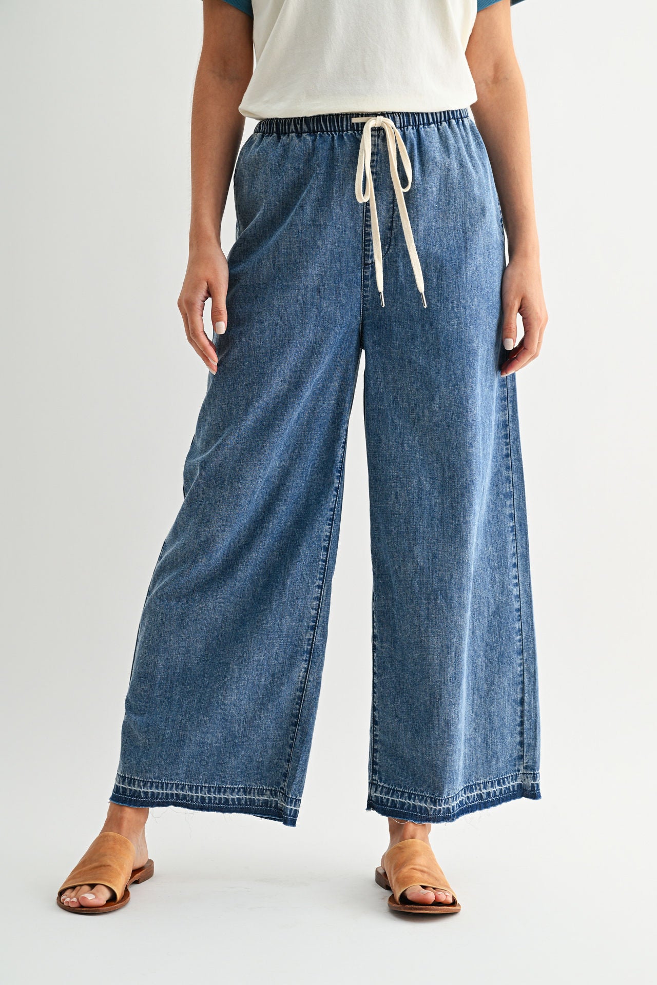 Pull On Lounge Crop Pant Vintage Wash
