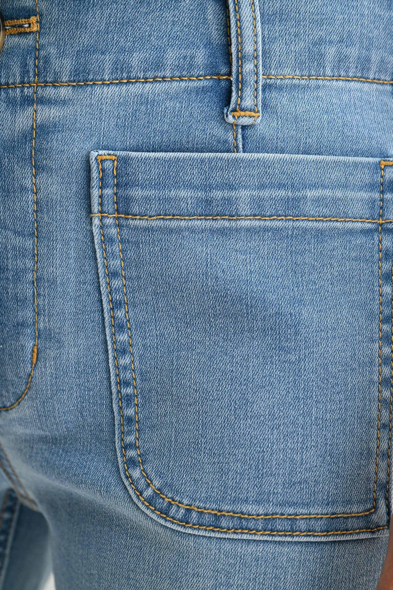 Soho Crop Jean Light Vintage Blue Denim