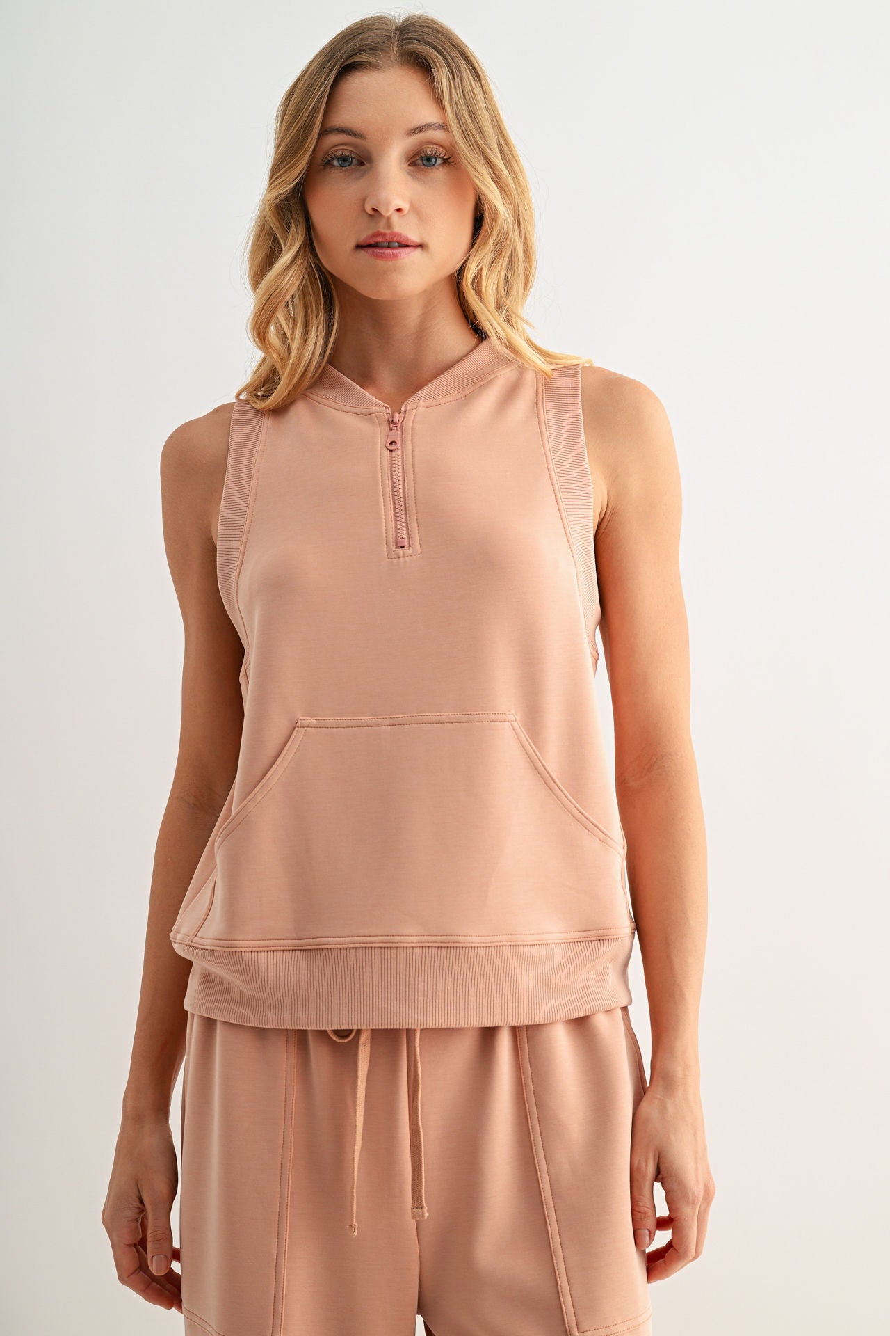 Conch Sleeveless Half Zip Sweatshirt