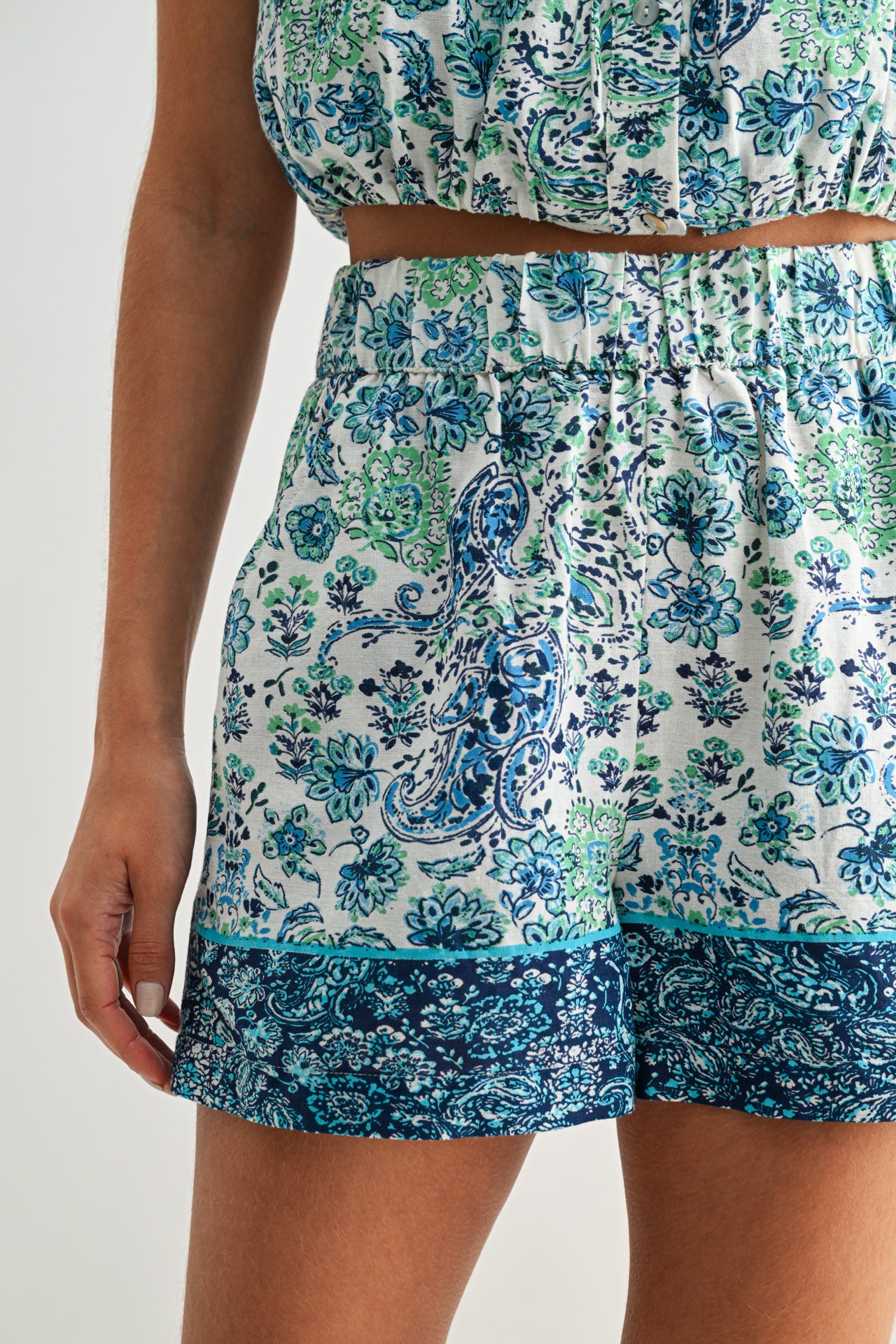 Slant Pocket Short Cadet Blue