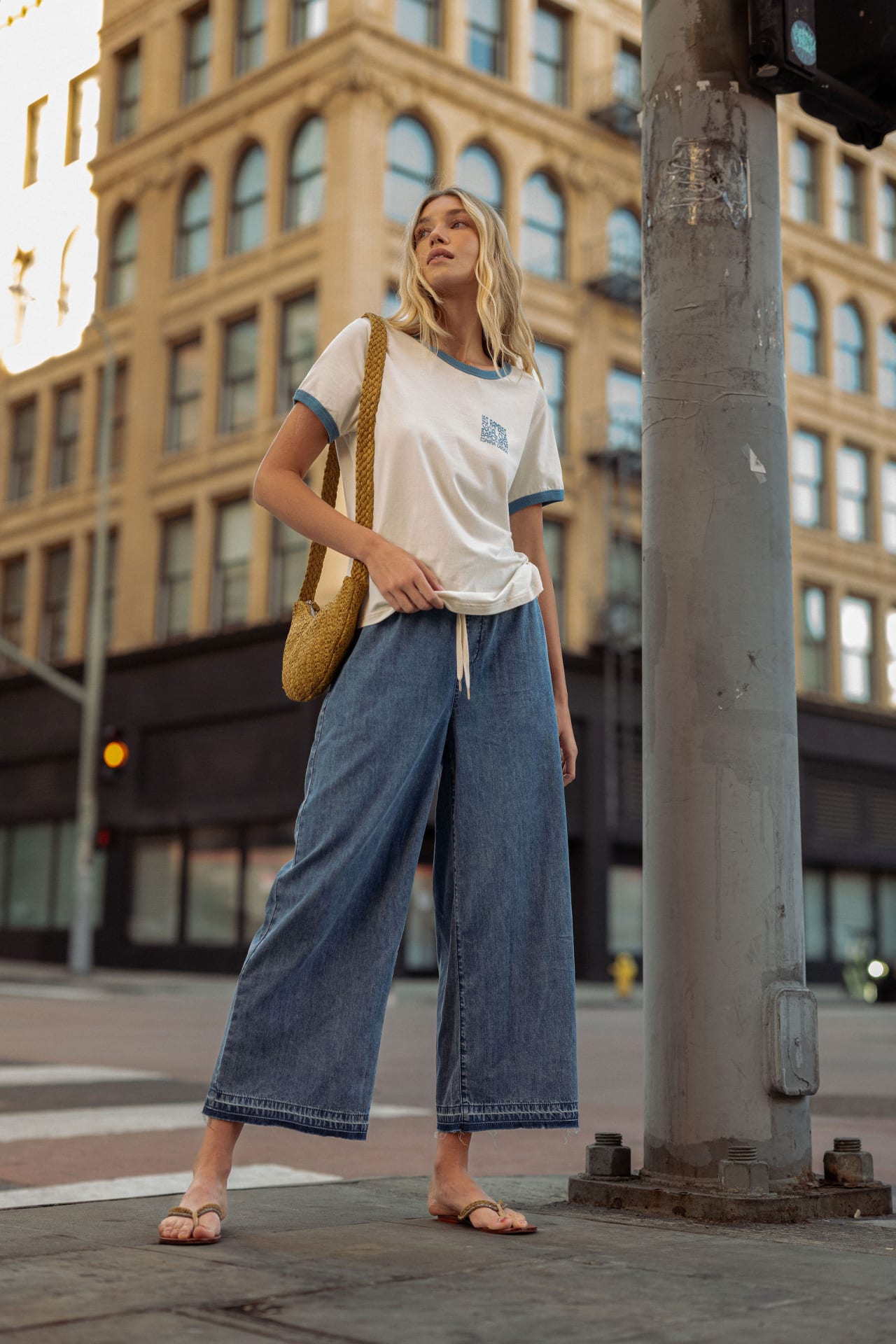 Pull On Lounge Crop Pant Vintage Wash