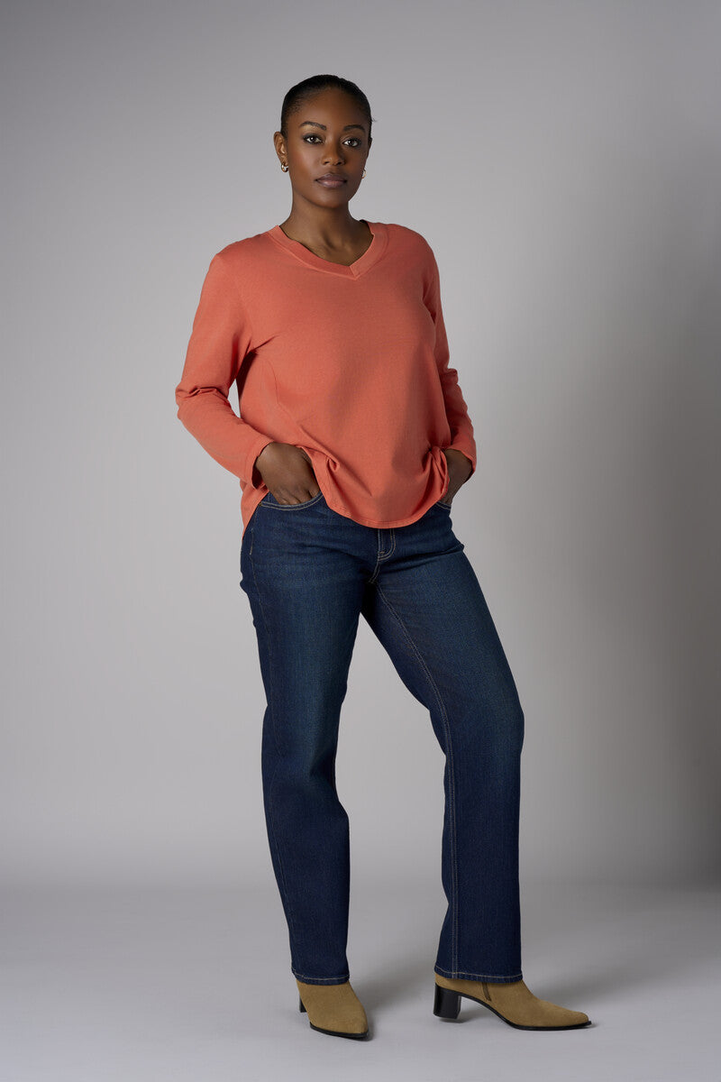 Make a statement in our elegant &#39;Dark Whisker Wash&#39; Dover Straight Leg.
