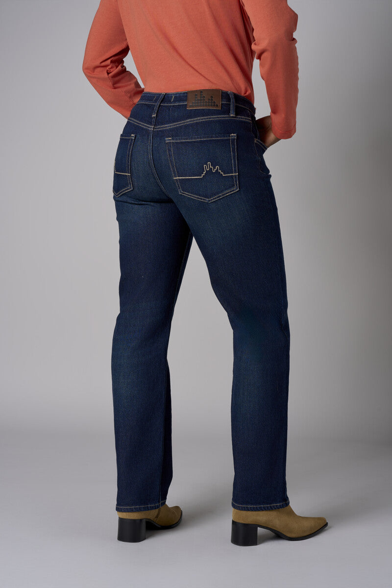 Make a statement in our elegant &#39;Dark Whisker Wash&#39; Dover Straight Leg.