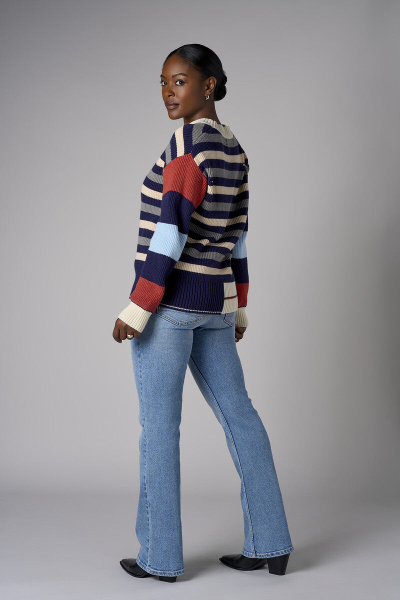 Be unforgettable in the modern 'Light Vintage Wash' Chelsea Bootcut.