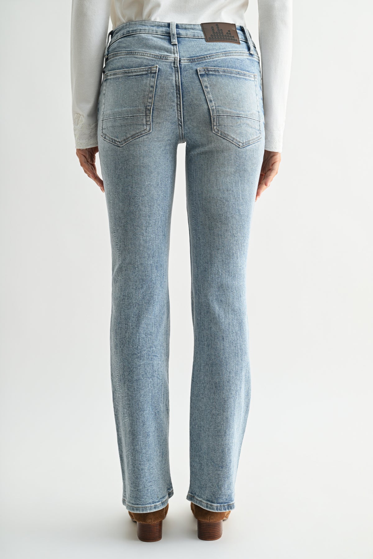 Light Vintage Tagged Whisker Petite Chelsea Bootcut