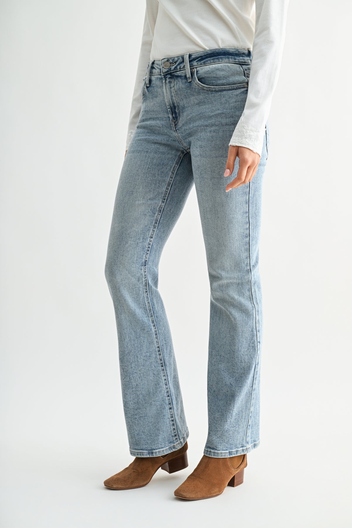 Light Vintage Tagged Whisker Petite Chelsea Bootcut