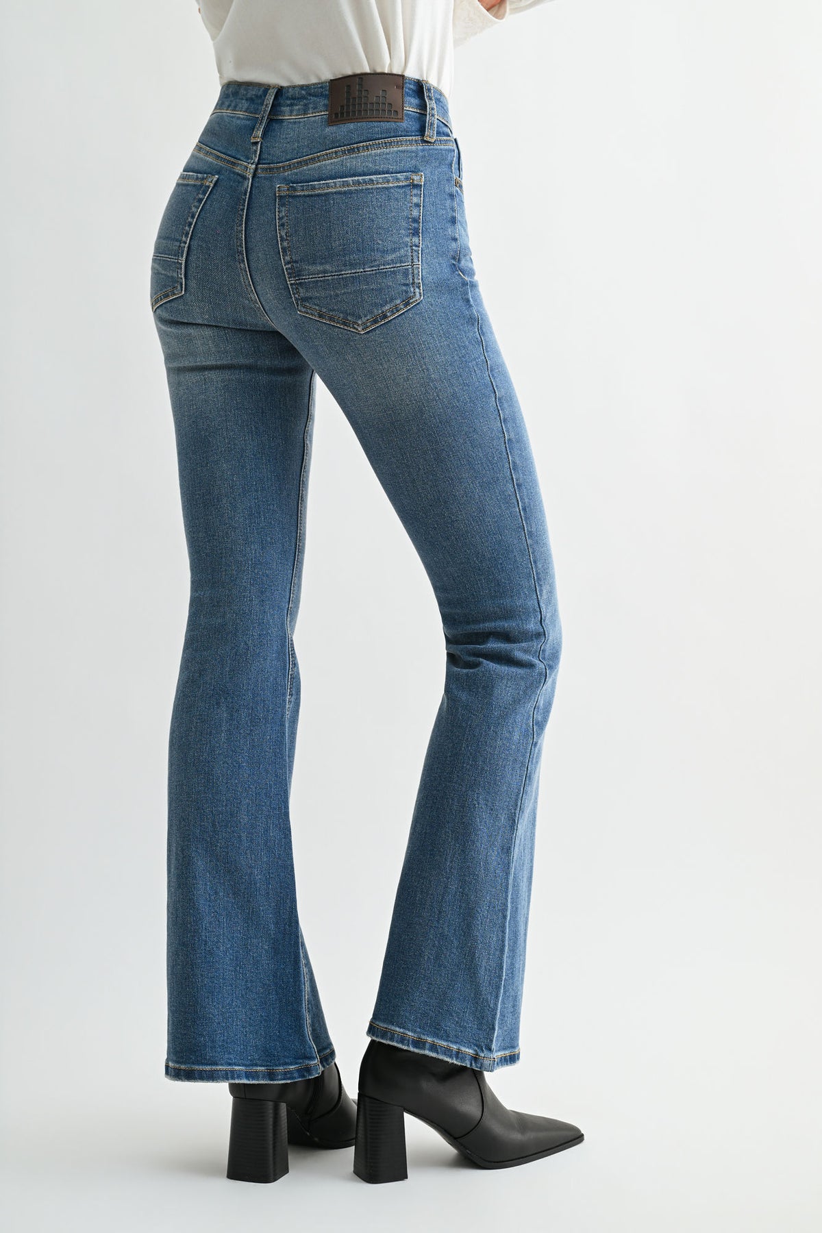 Vintage Crease Wash Eiffel Flare Leg 