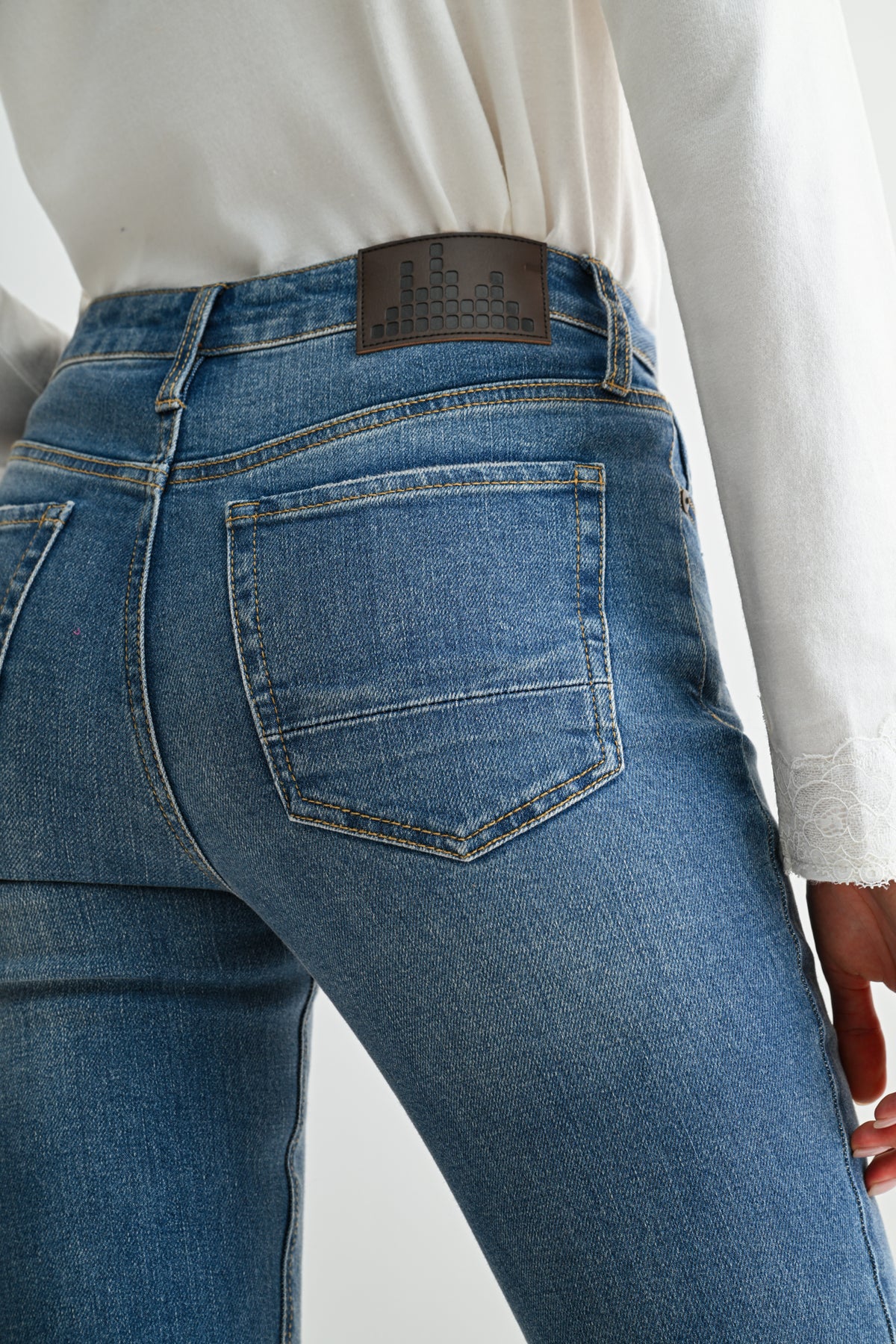 Vintage Crease Wash Petite Eiffel Flare Leg