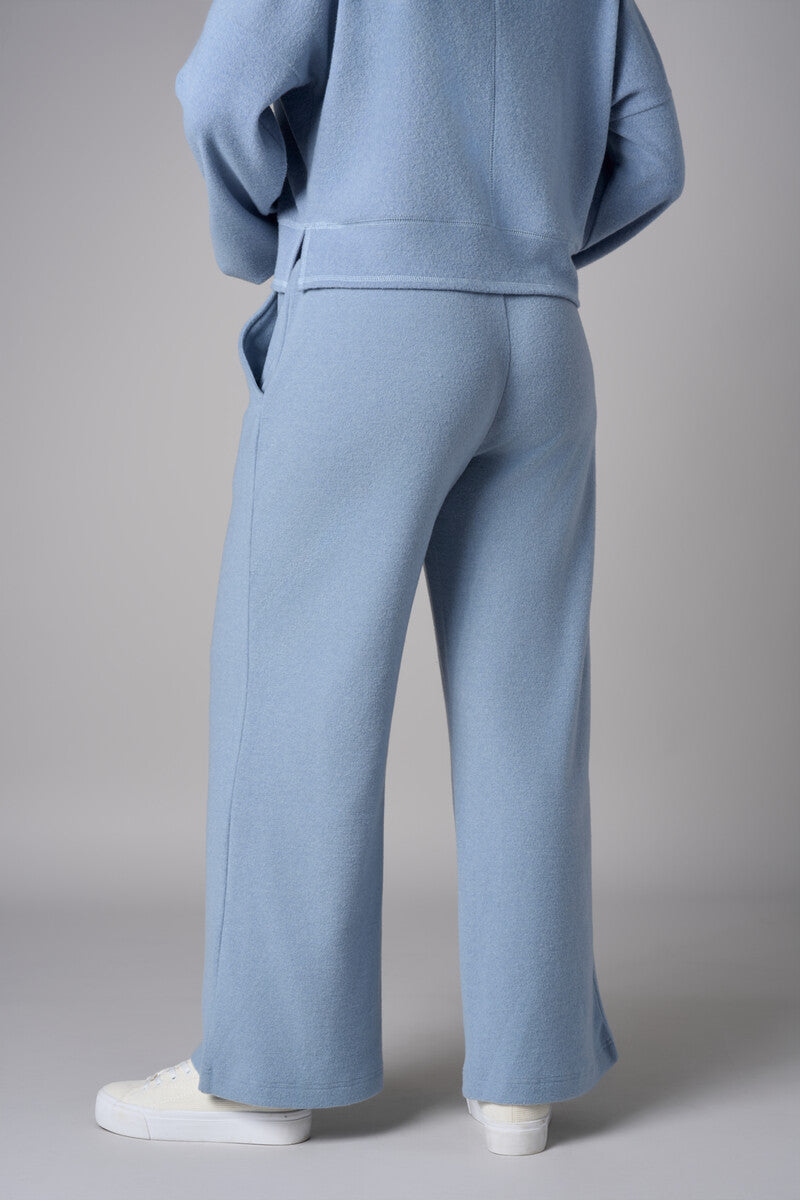 Fall in love with the distinctive 'Sky' Pintuck Lounge Pant – a must-have for any wardrobe.