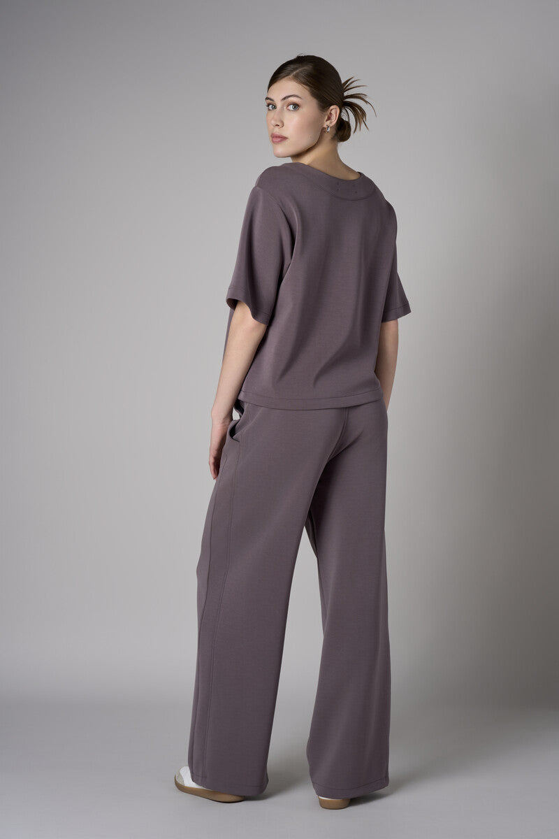 Add a pop of color to your look with the &#39;Dark Gray&#39; Side Panel Athletic Pant.