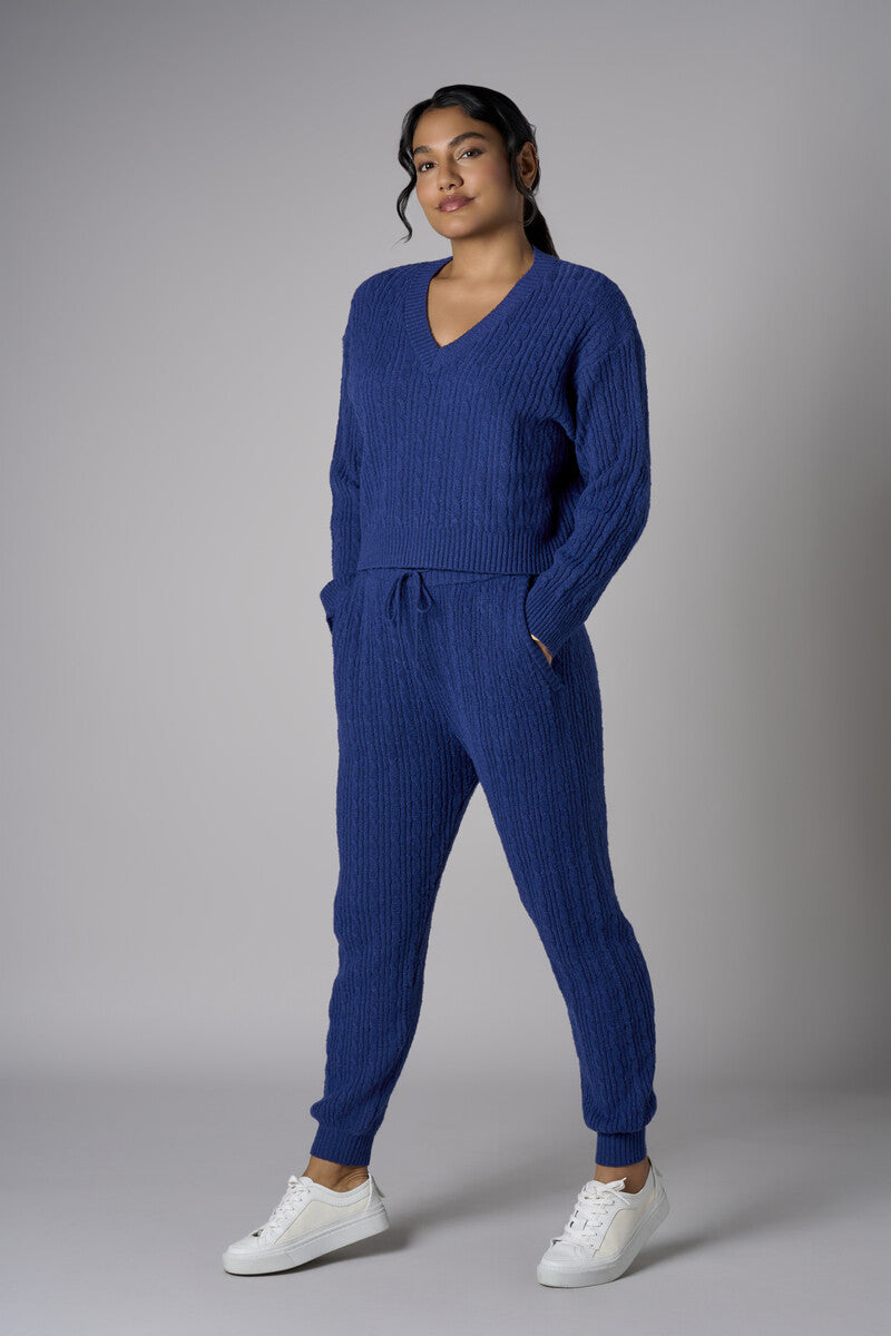 Create your signature style with our 'Twilight' Cable Knit Jogger.