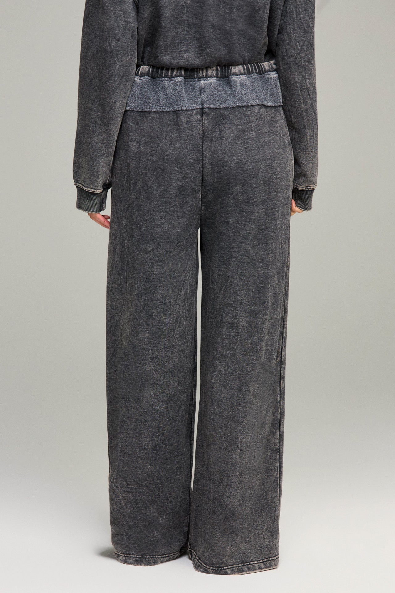 Black Dropped Waist Lounge Pant
