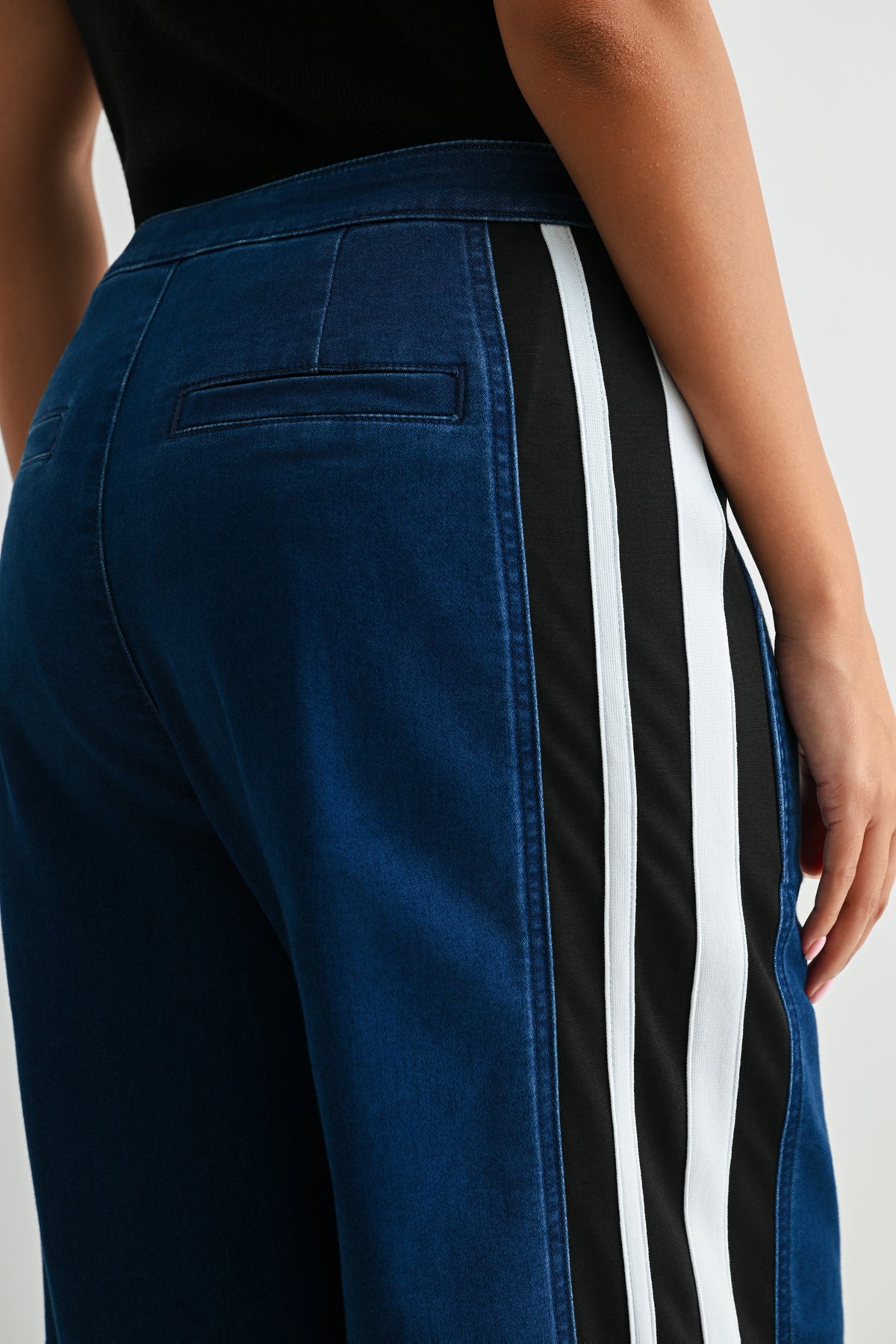 Indigo Petite Athletic Striped Wide Leg Jean