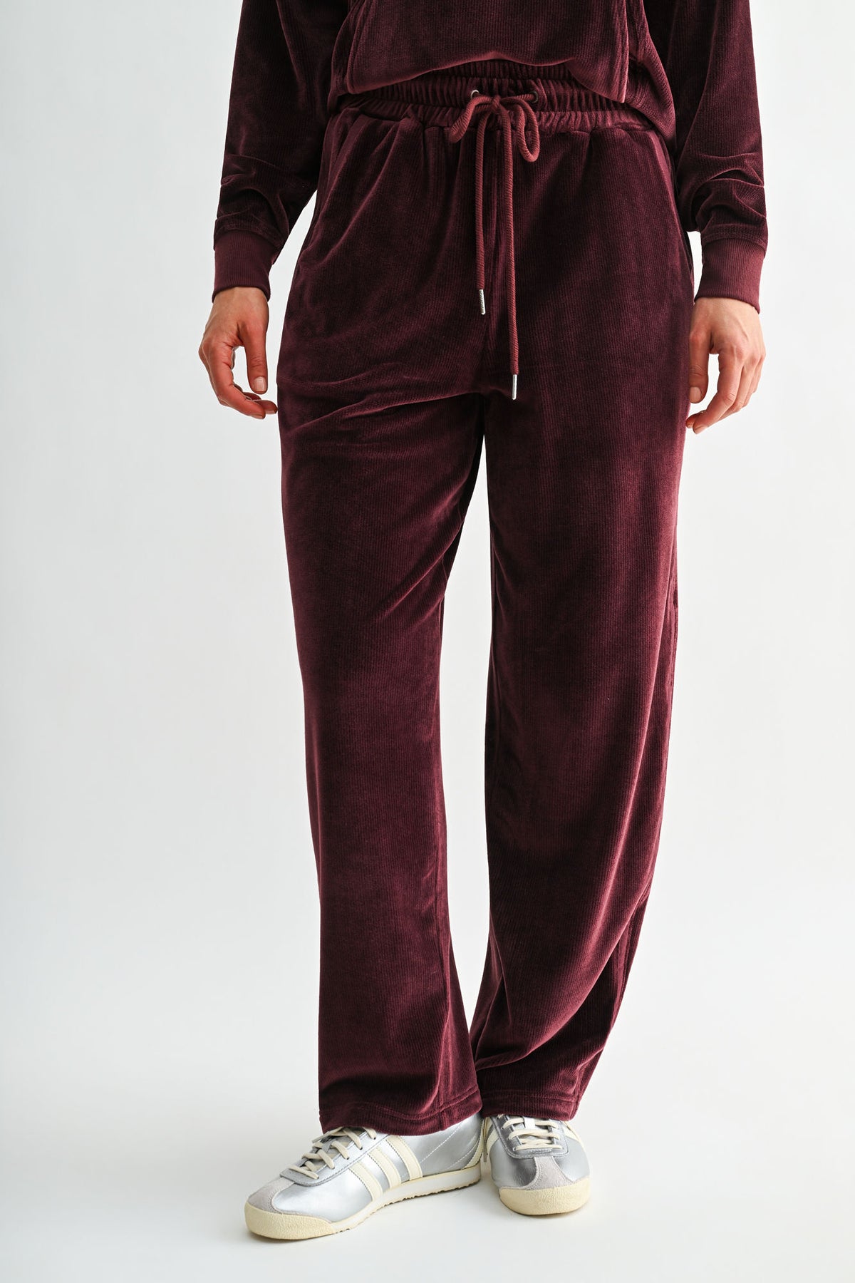 Burgundy Barrel Leg Sweatpant