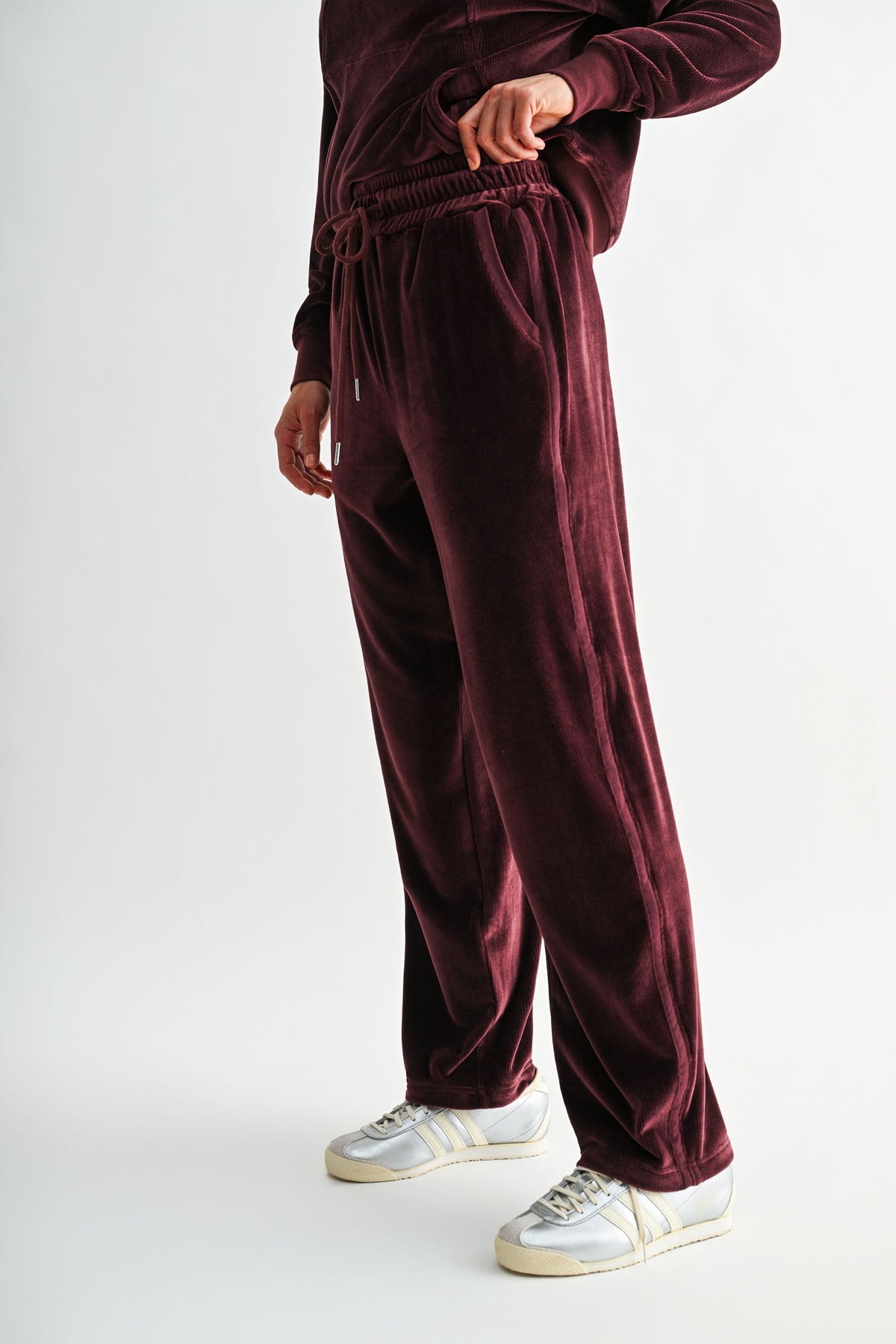 Burgundy Petite Barrel Leg Sweatpant