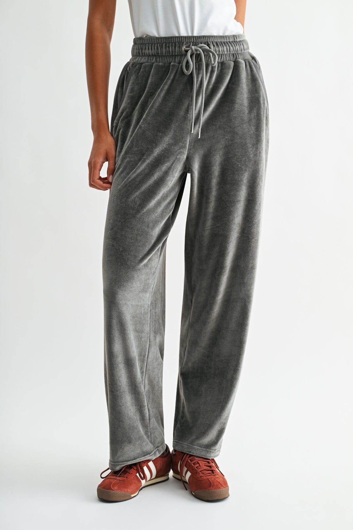 Charcoal Barrel Leg Sweatpant