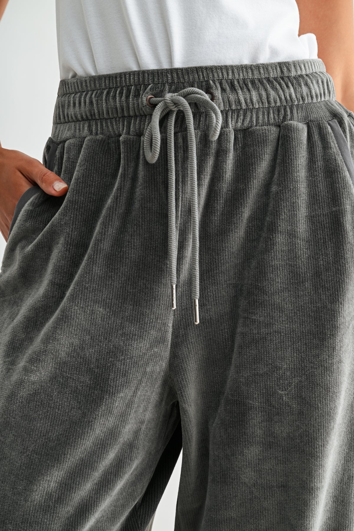 Charcoal Barrel Leg Sweatpant