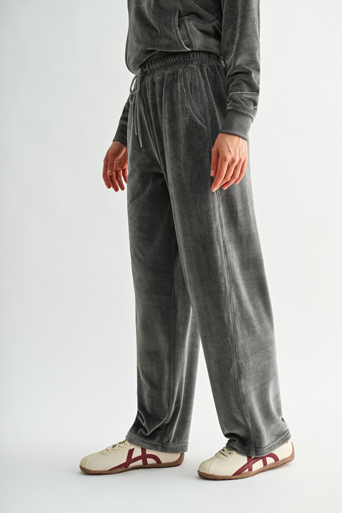 Charcoal Petite Barrel Leg Sweatpant