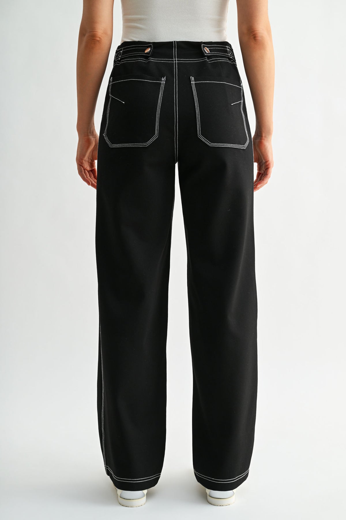 Black Patch Pocket Relaxed Leg Pant