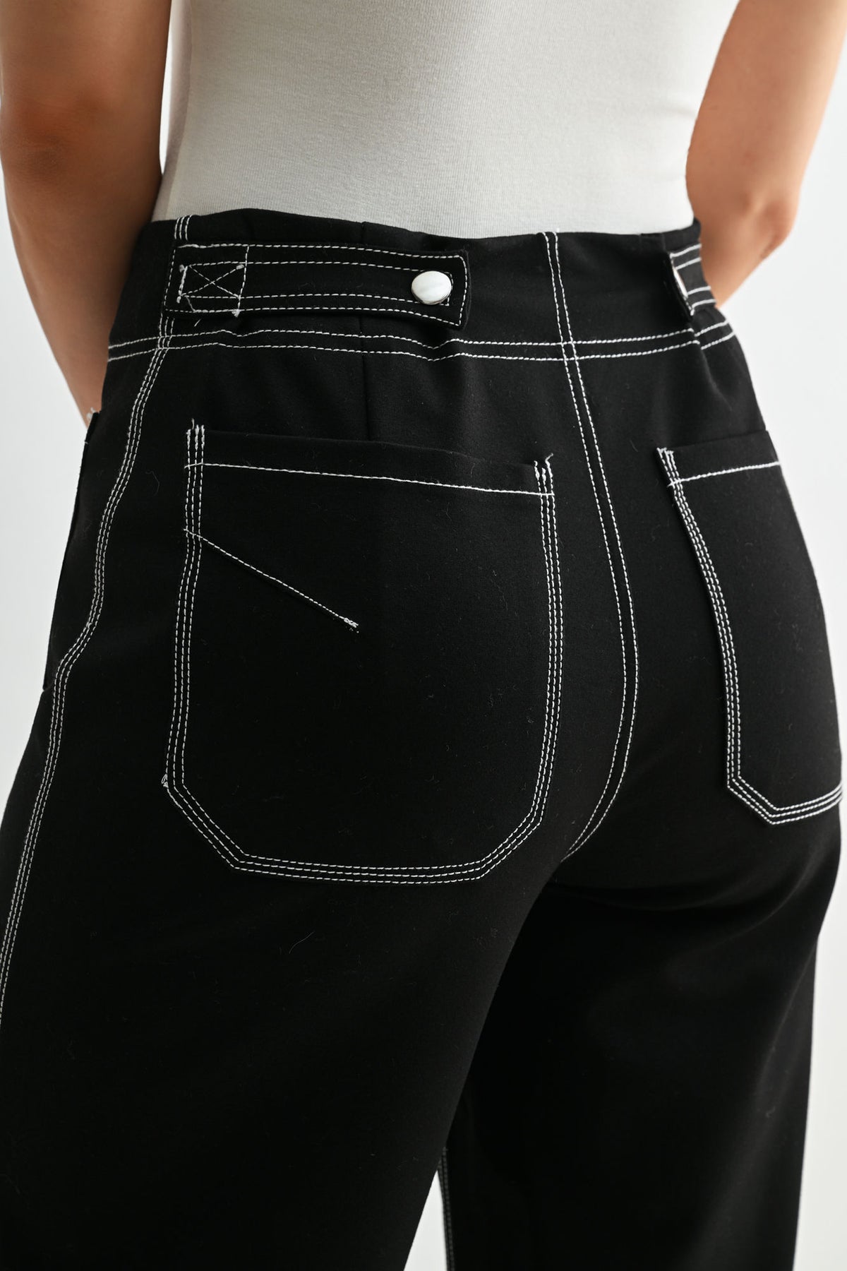 Black Patch Pocket Relaxed Leg Pant