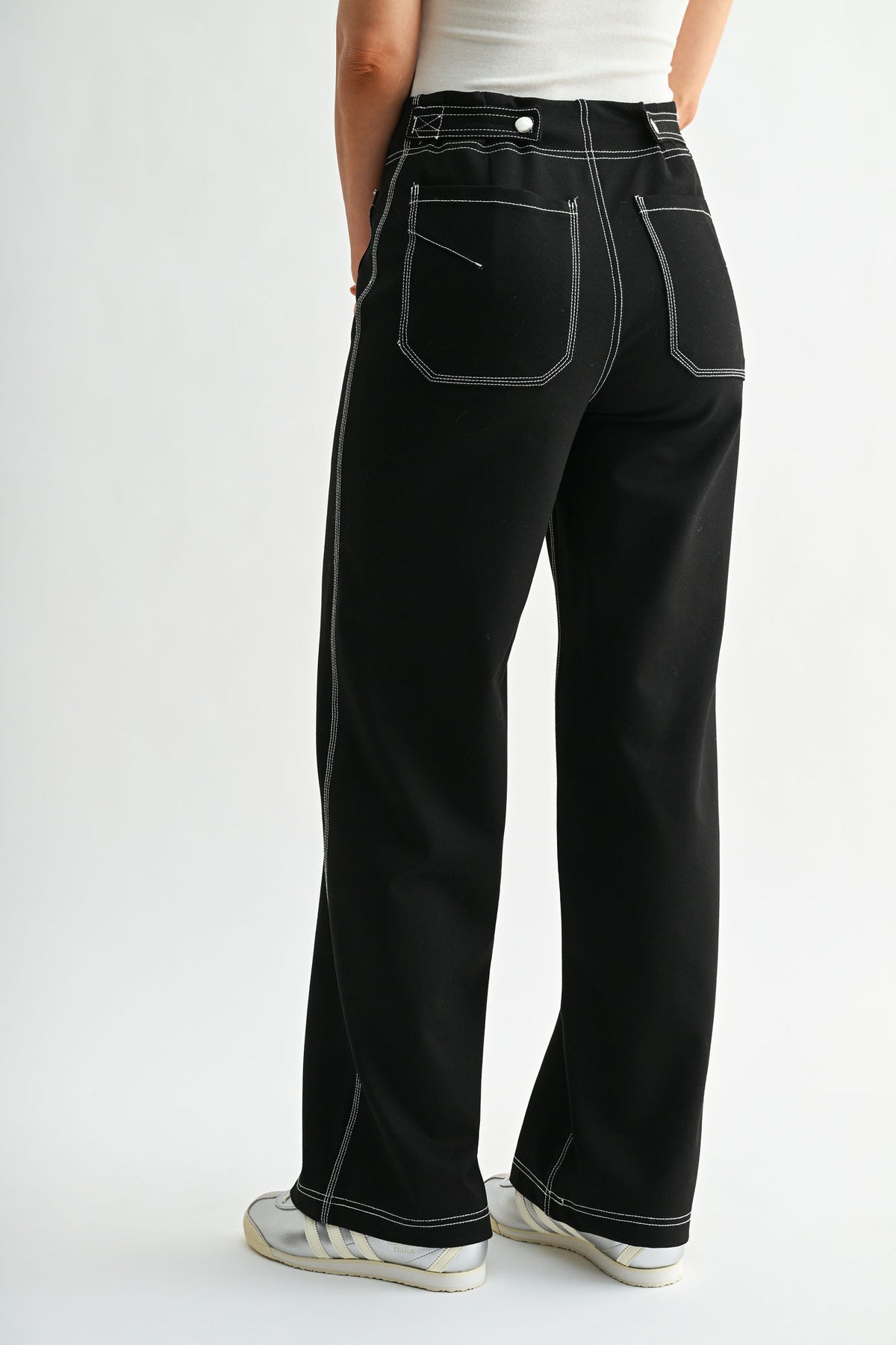 Black Patch Pocket Relaxed Leg Pant