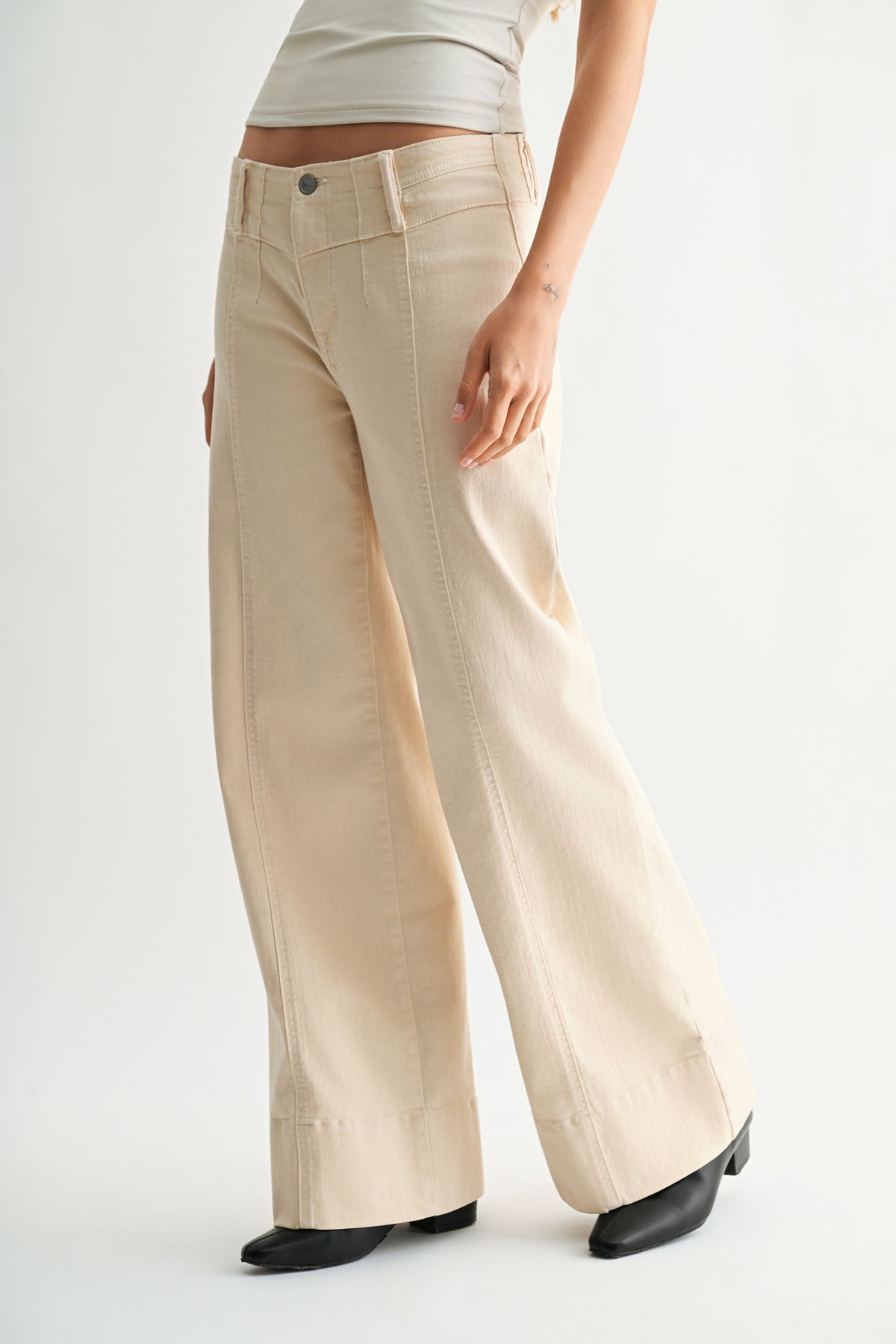 Buff Seamed Wide Leg Pant