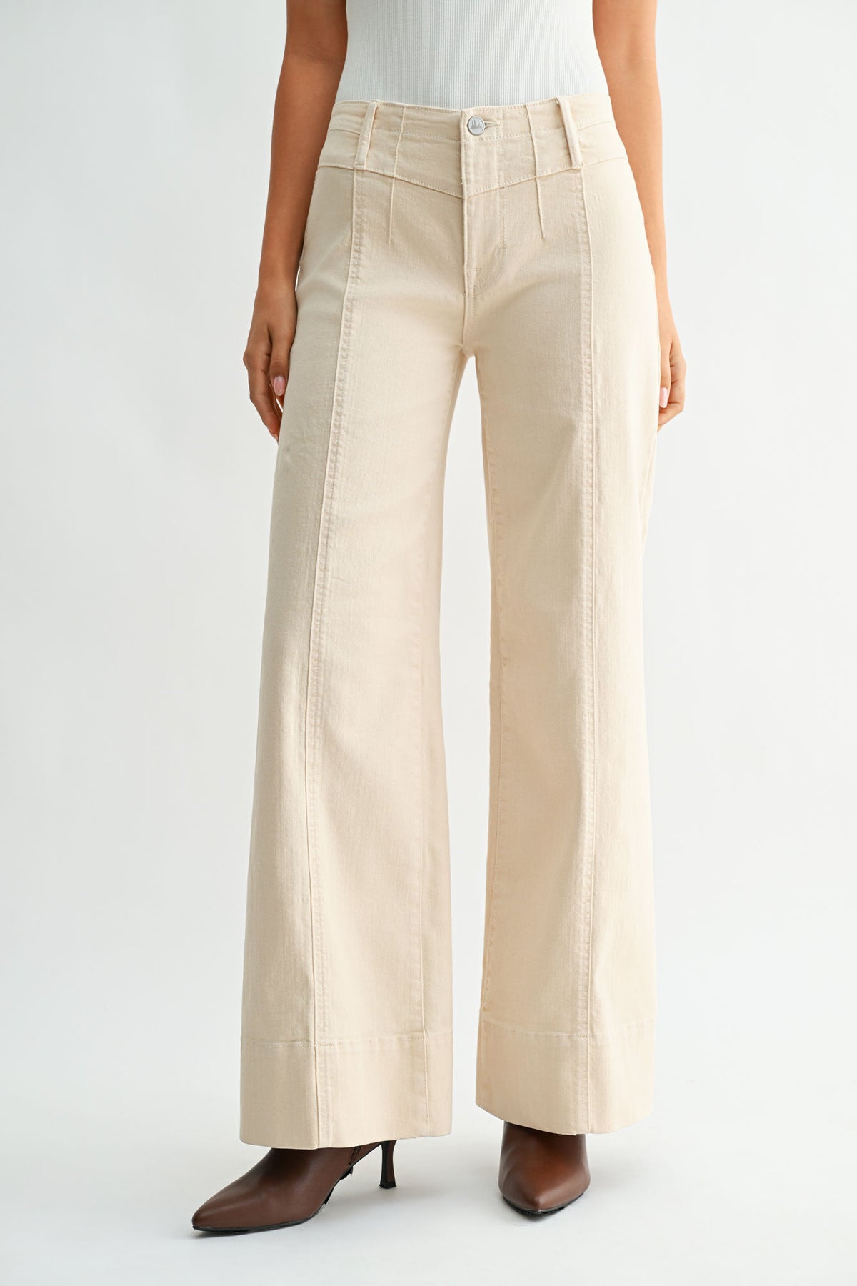 Buff Seamed Wide Leg Pant