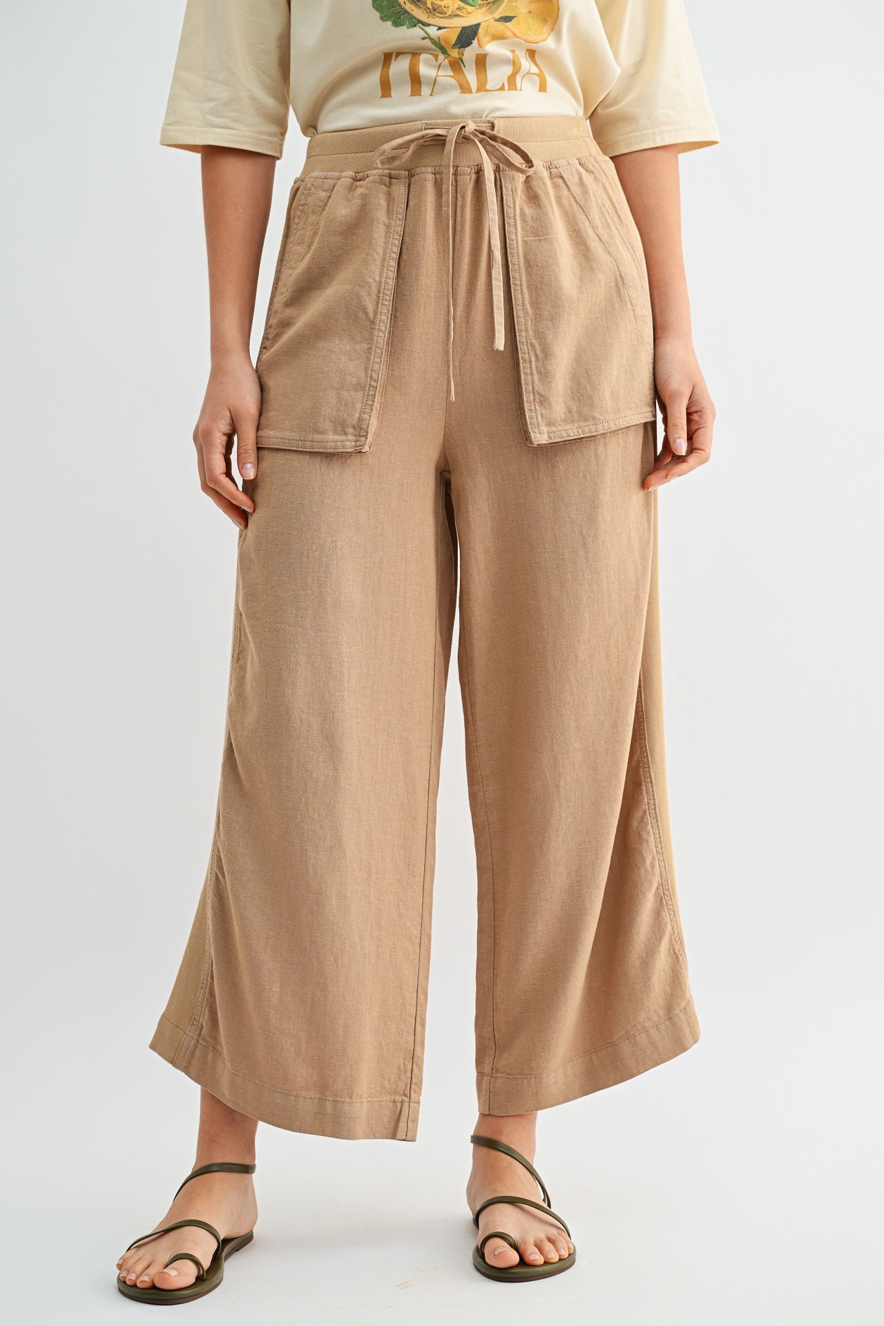 Burlap Relaxed Patch Pocket Crop