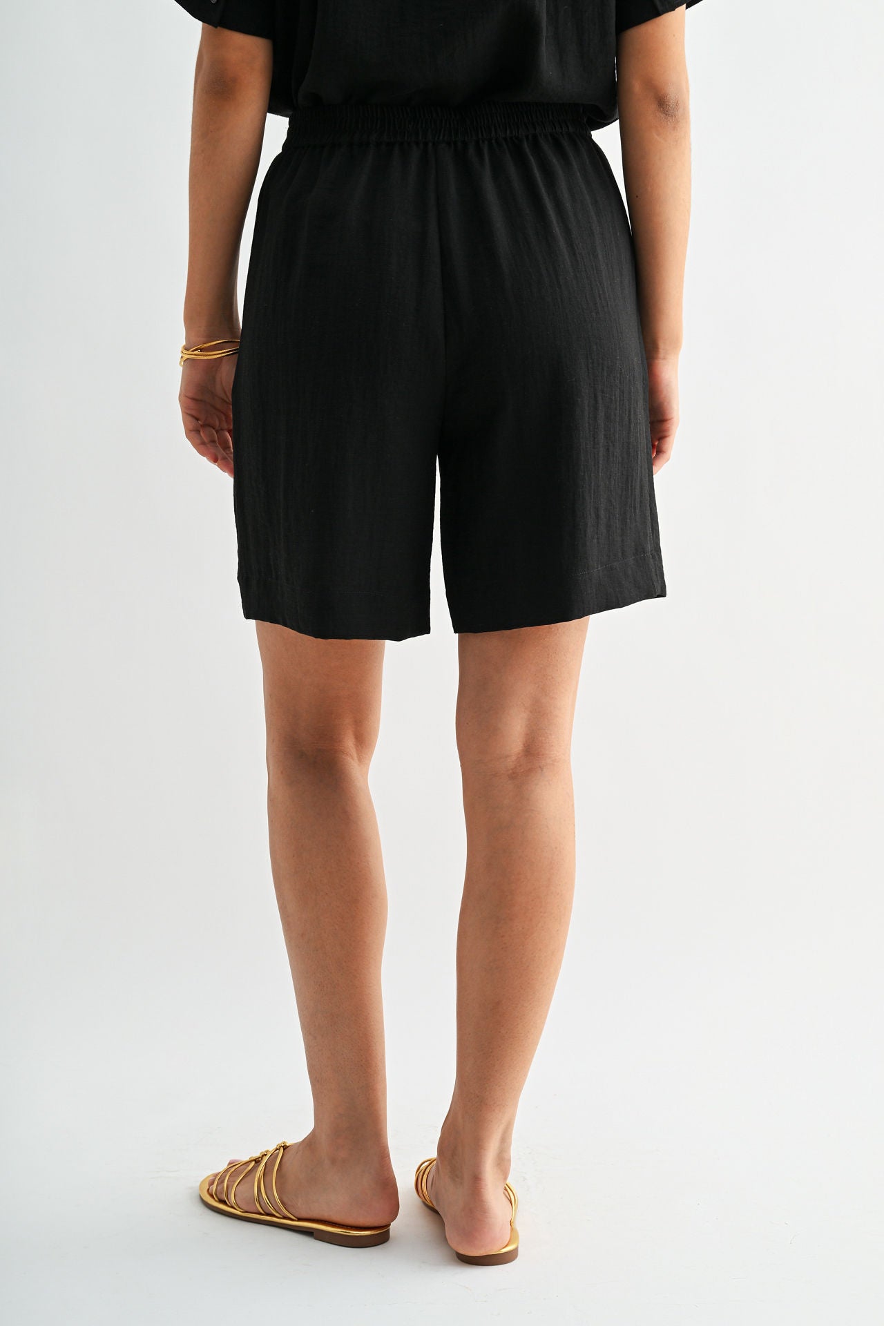 Black Pleated Bermuda Short