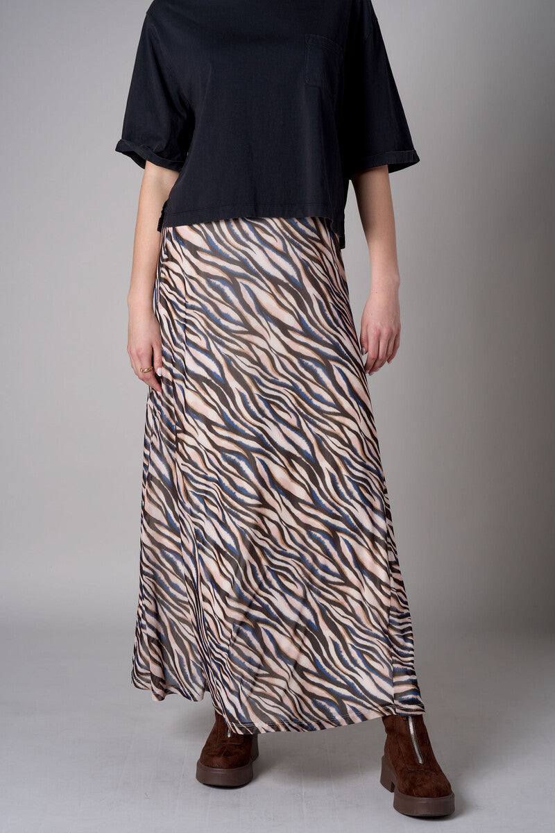 Bring your style to life with the 'blush' Belle Maxi Skirt – perfect for any occasion.