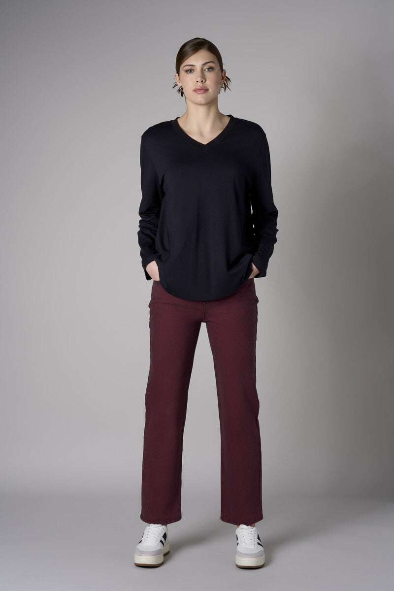 Upgrade your collection with the refreshing &#39;Black&#39; Beth Long Sleeve T-Shirt.